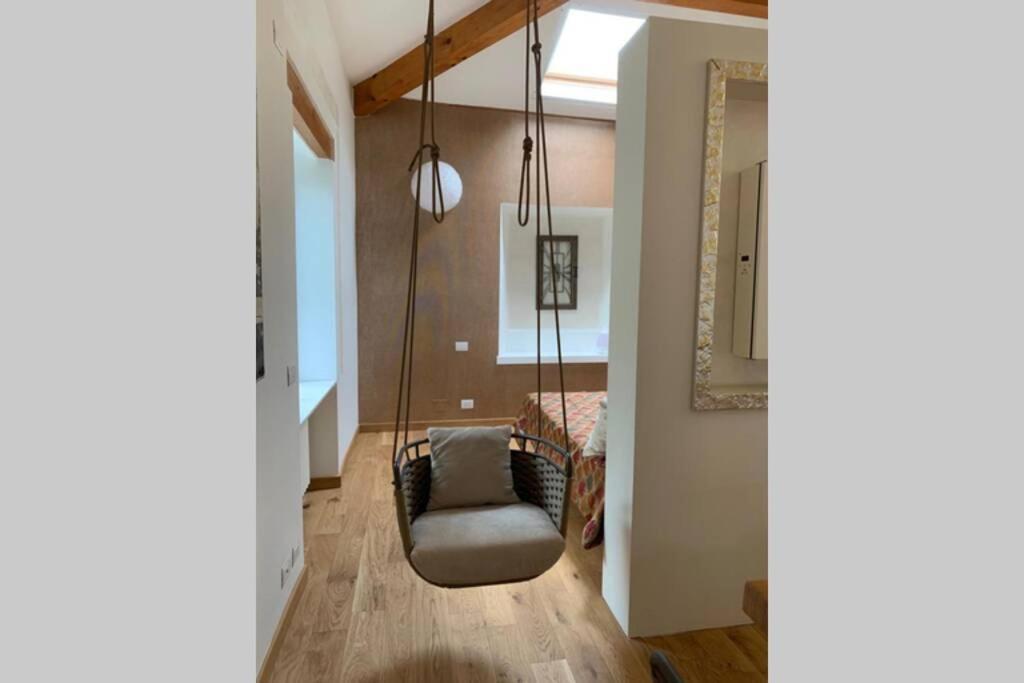 ブルナーテThe Cherry Garden House Loft Lussoアパートメント エクステリア 写真